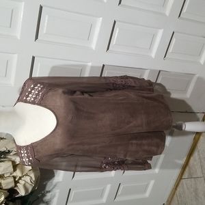 Mariarello band top.